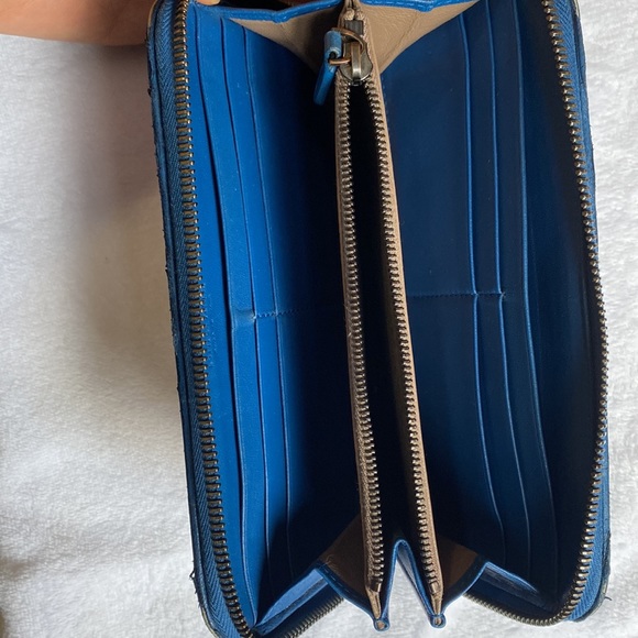 Bottega Veneta long blue wallet - Picture 7 of 13